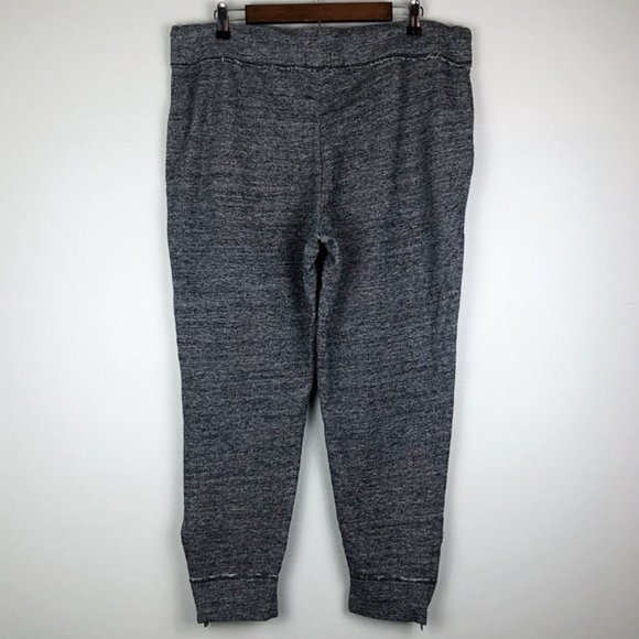 American Eagle Heather Gray Zip Pocket Jogger Pant - Picture 5 of 8